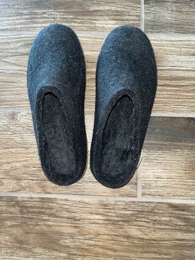 Glerups unisex grey felt slip on shoes